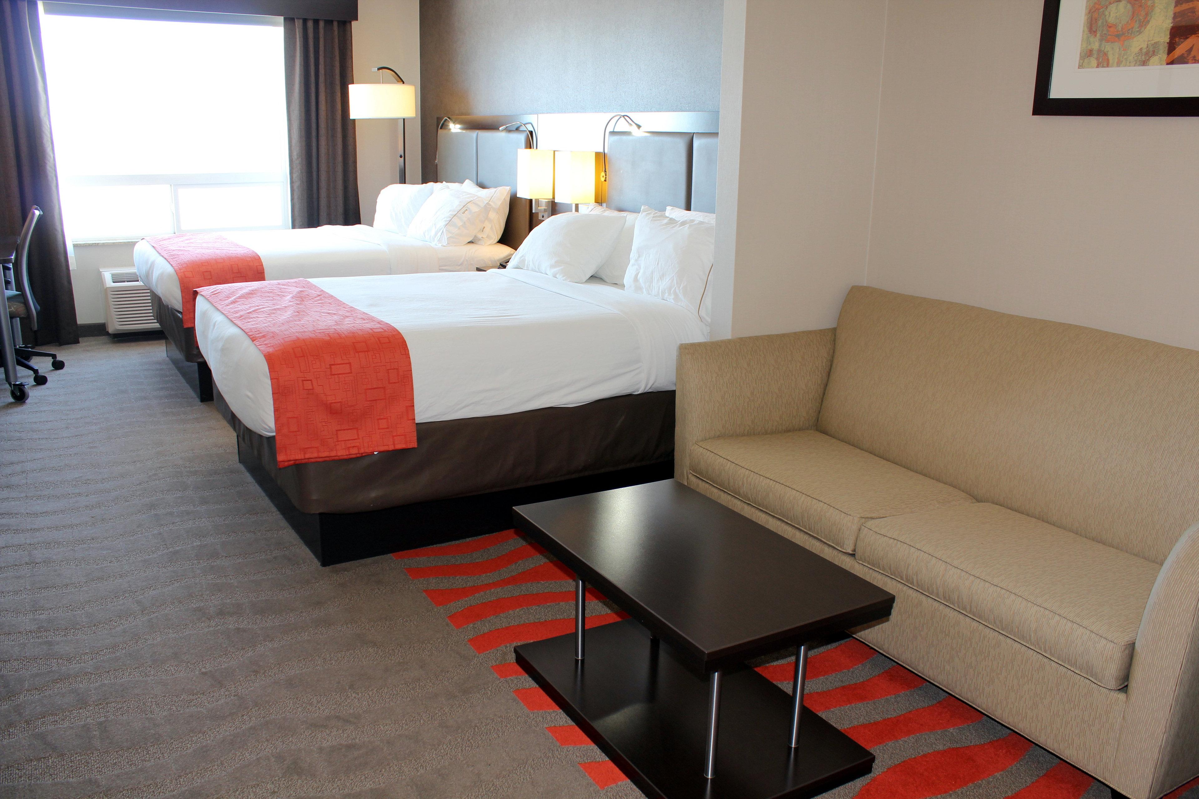 Chateau Inn & Suites Bonnyville Экстерьер фото