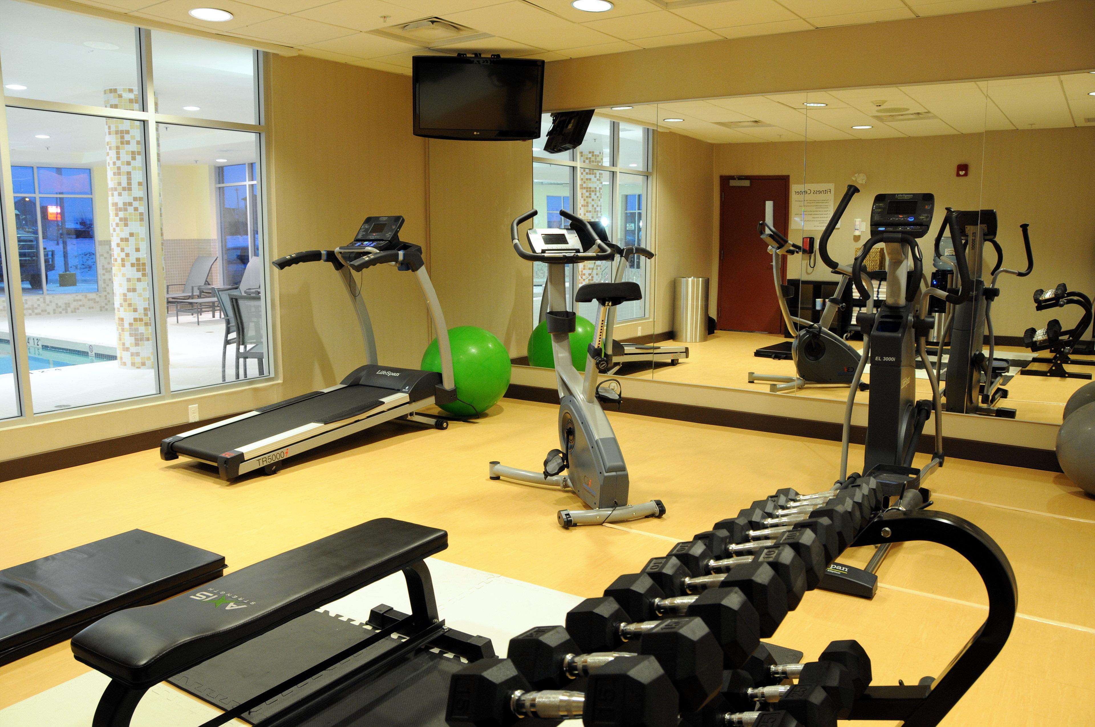 Chateau Inn & Suites Bonnyville Экстерьер фото